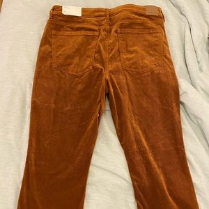 American Eagle High Waisted Corduroy Pant